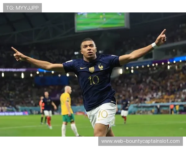 攻入绝平进球的伊桑姆巴佩成第51位对阵老东家破门的巴黎旧将